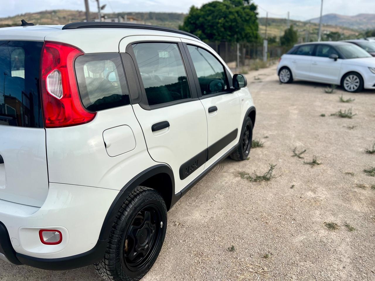 Fiat Panda 0.9 TwinAir Turbo S&S 4x4 Trussardi
