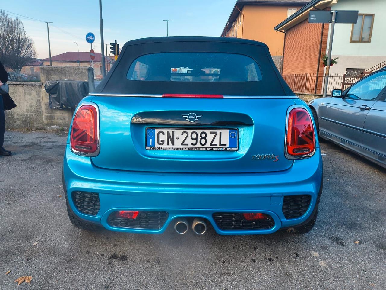 Mini Cabrio John Cooper Works S