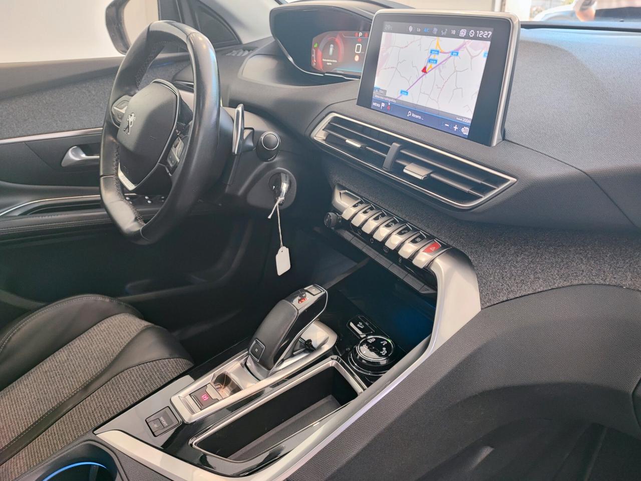Peugeot 3008 BlueHDi 130 S&S EAT8 Allure