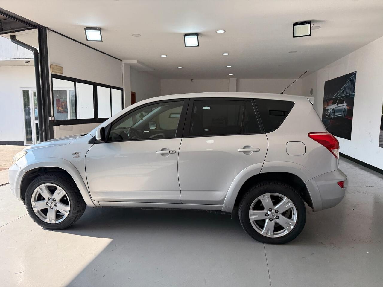 Toyota RAV 4 RAV4 2.2 D-4D 136 CV Luxury