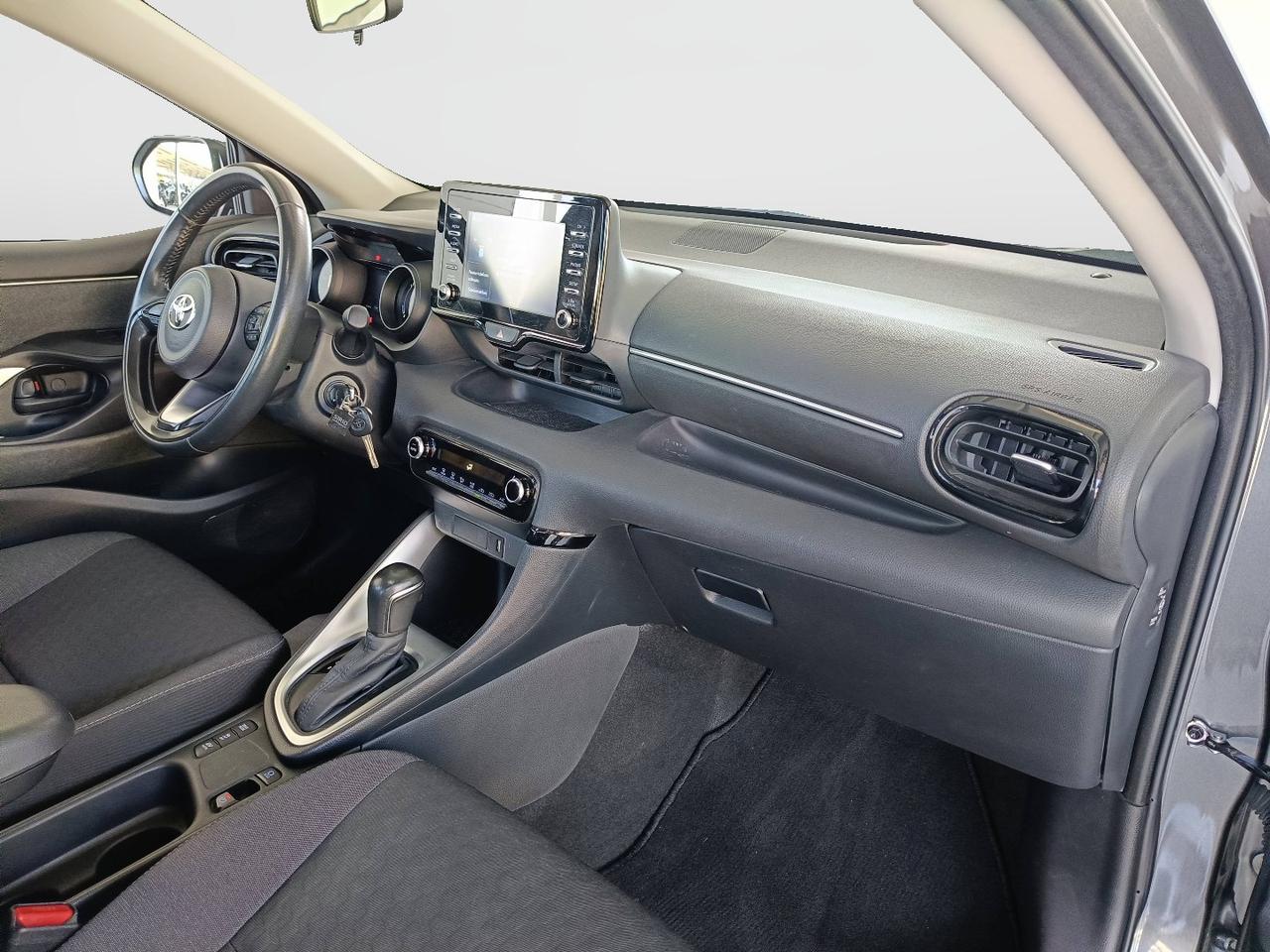 TOYOTA Yaris IV 2020 - Yaris 1.5h Trend