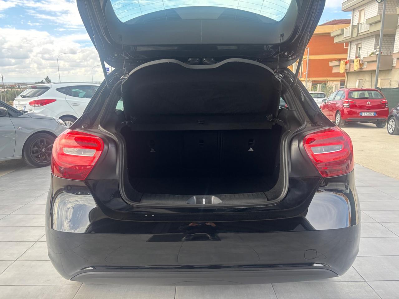 Mercedes-benz A 180 d Premium