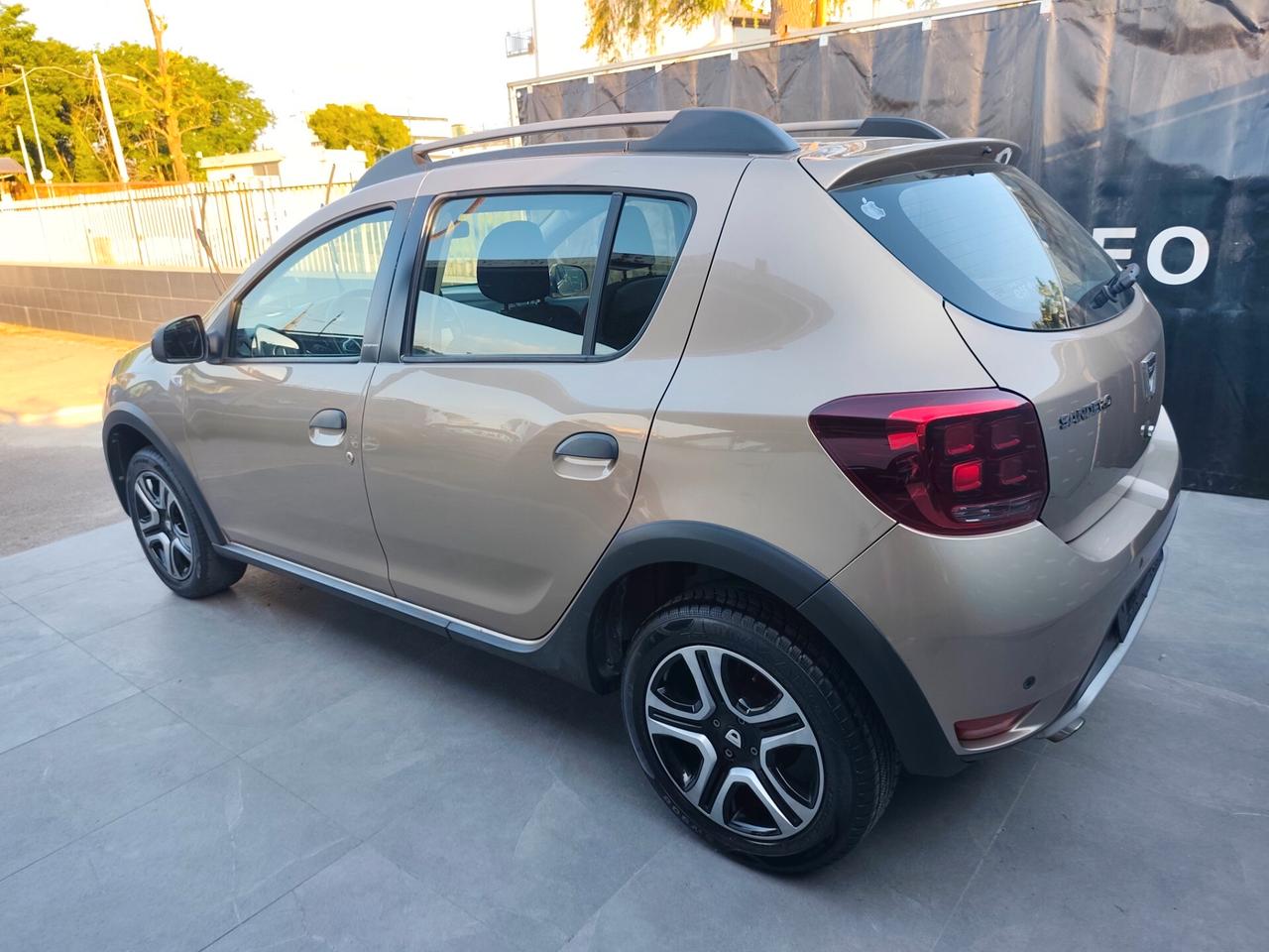 Dacia Sandero Stepway TCE BENZINA E GPL DI SERIE