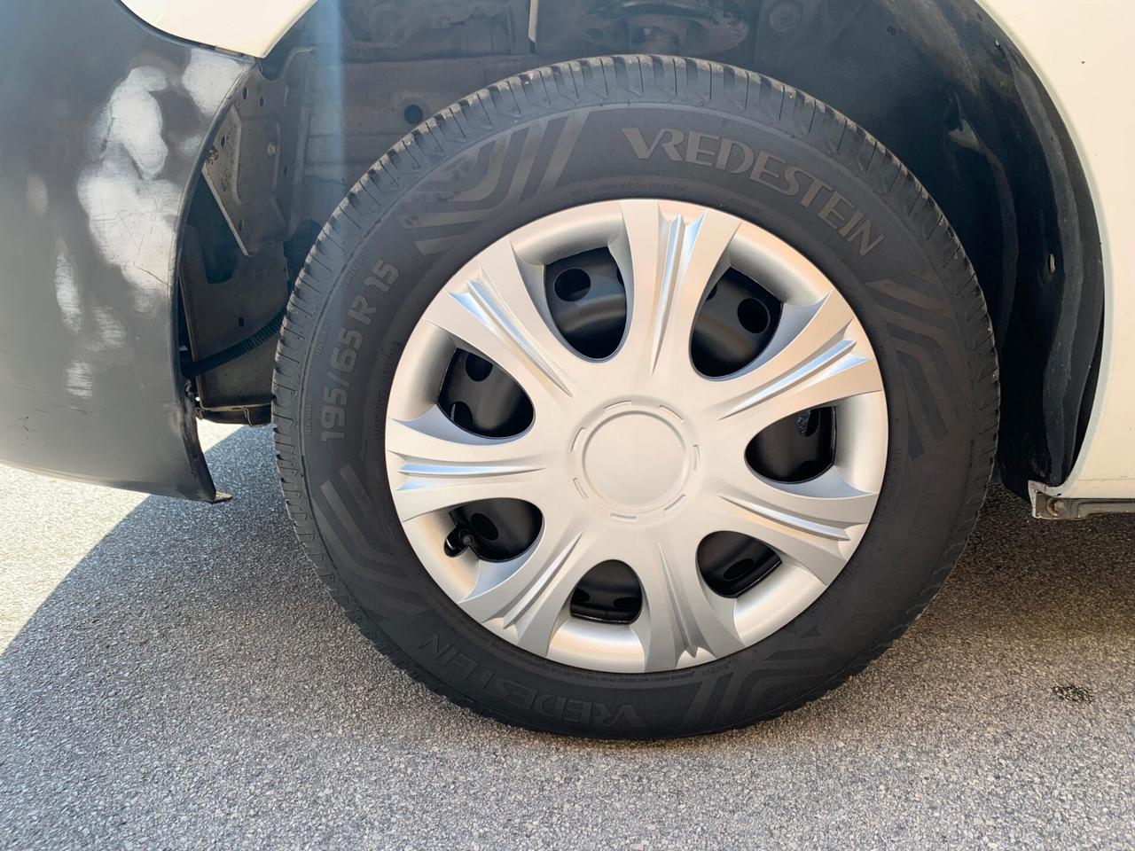 Renault Kangoo 1.5 dCi 85CV 4 porte