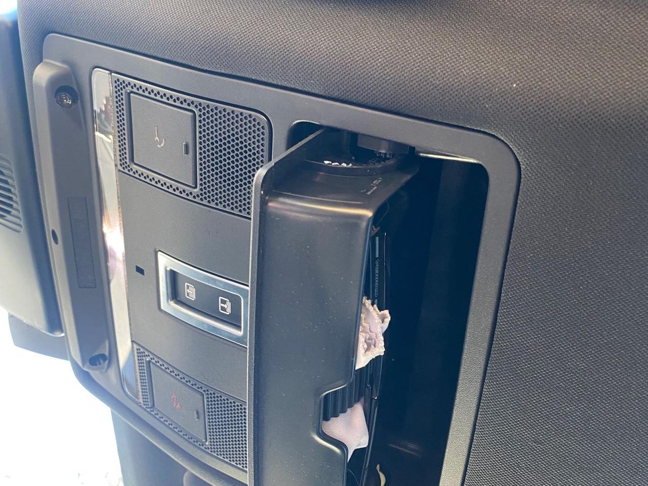 Jaguar E-Pace R-Dynamic HSE D 150 #8021