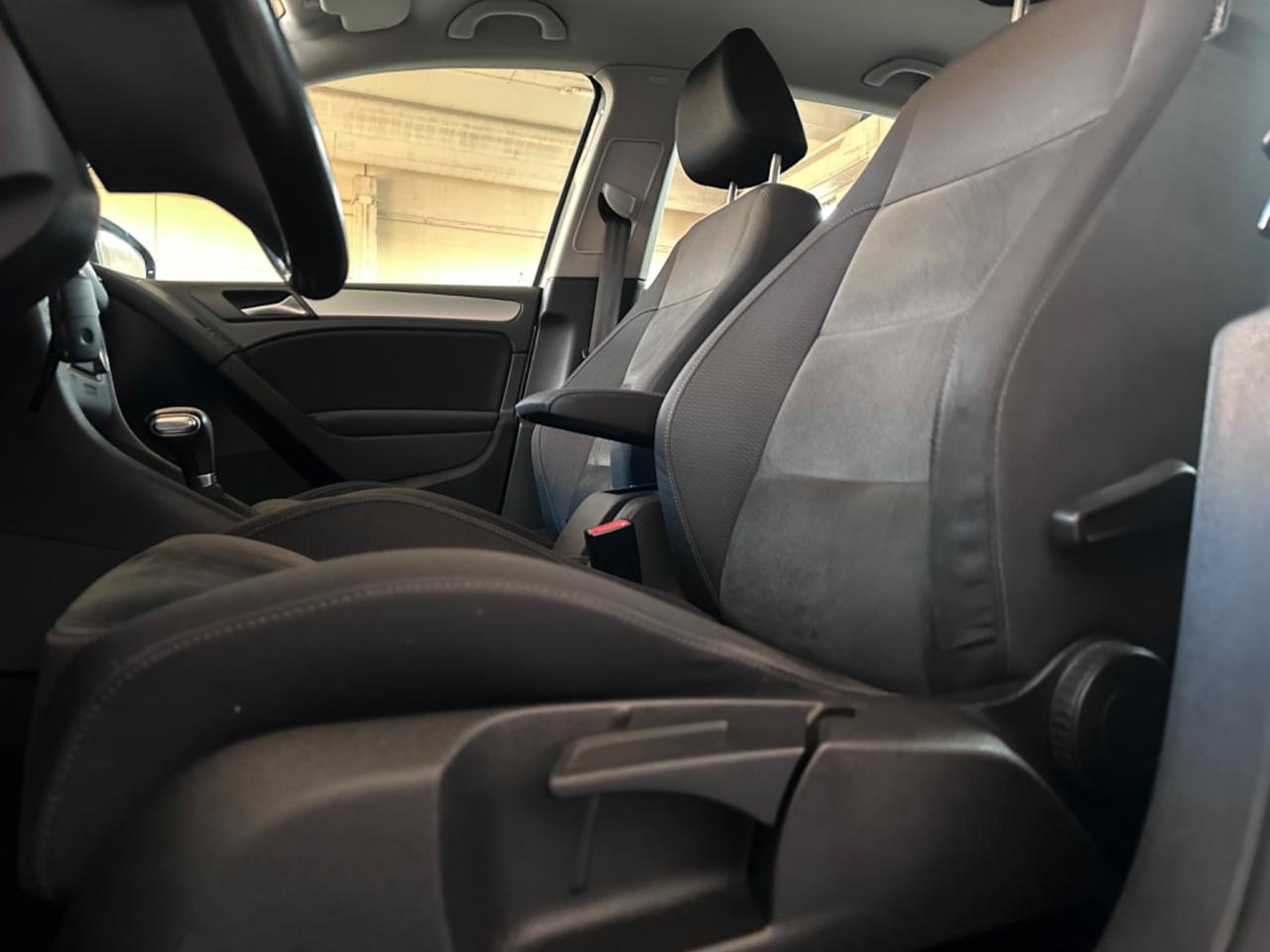 Volkswagen Golf 1.6 TDI DSG 5p. Highline
