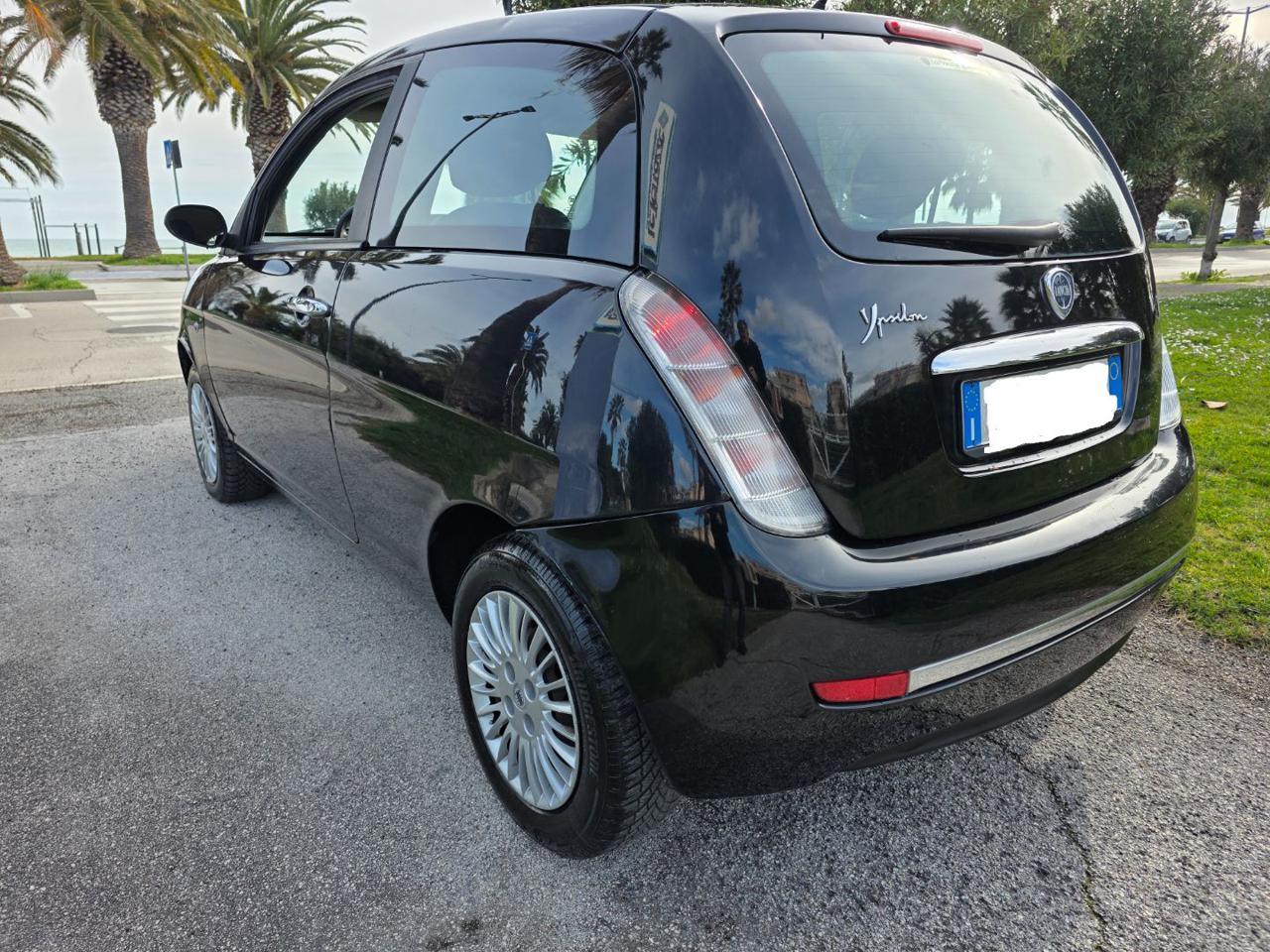 Lancia Ypsilon 3 Porte Ypsilon 1.3 mjt Argento