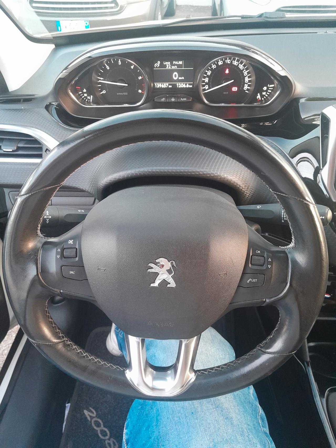 Peugeot 2008 1.5 HDi ALLURE Anno 2019