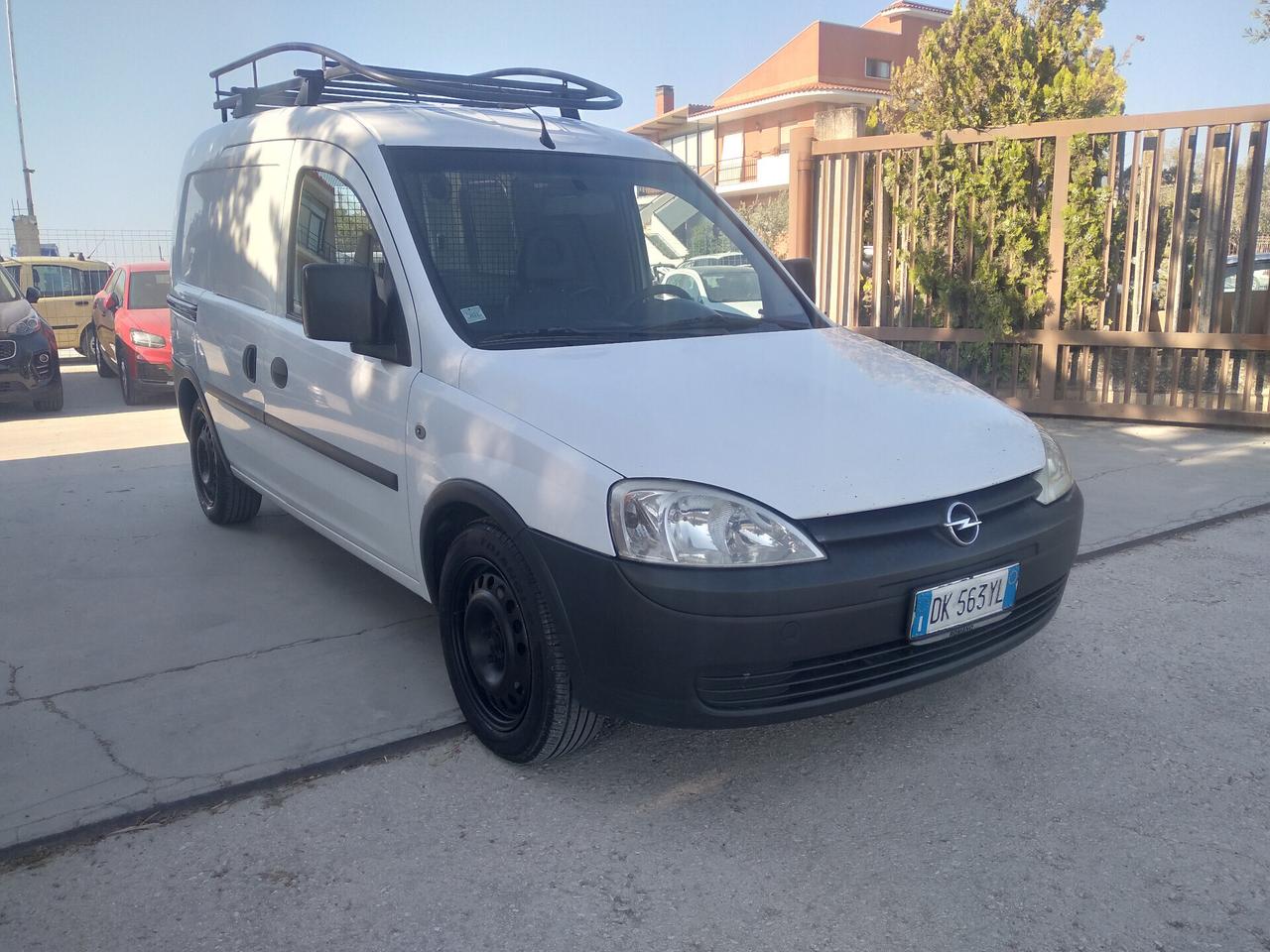 Opel Combo 1.3 CDTI 75CV