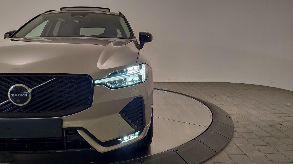 VOLVO Xc60 B5 Mild Hybrid Awd Automatico Ultra Dark