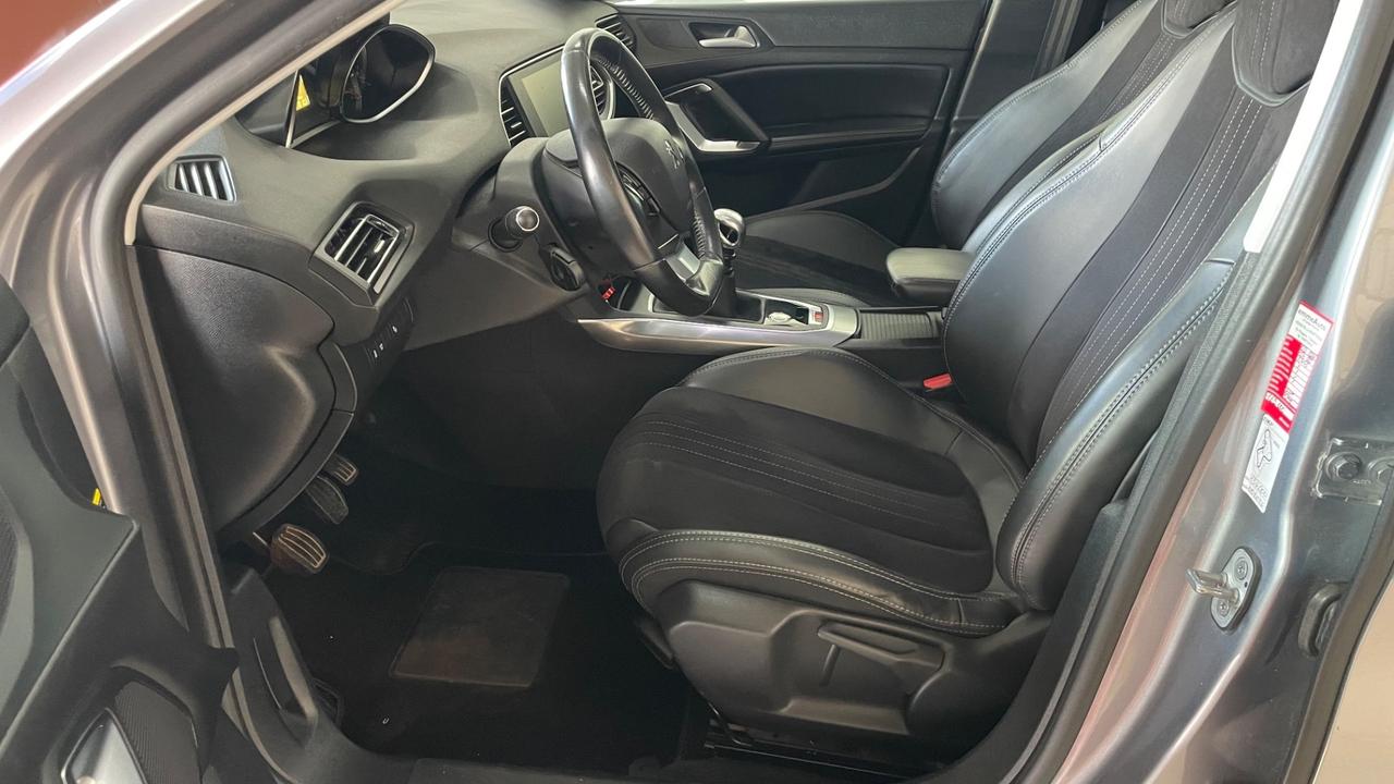 Peugeot 308 BlueHDi 120 S&S SW Allure