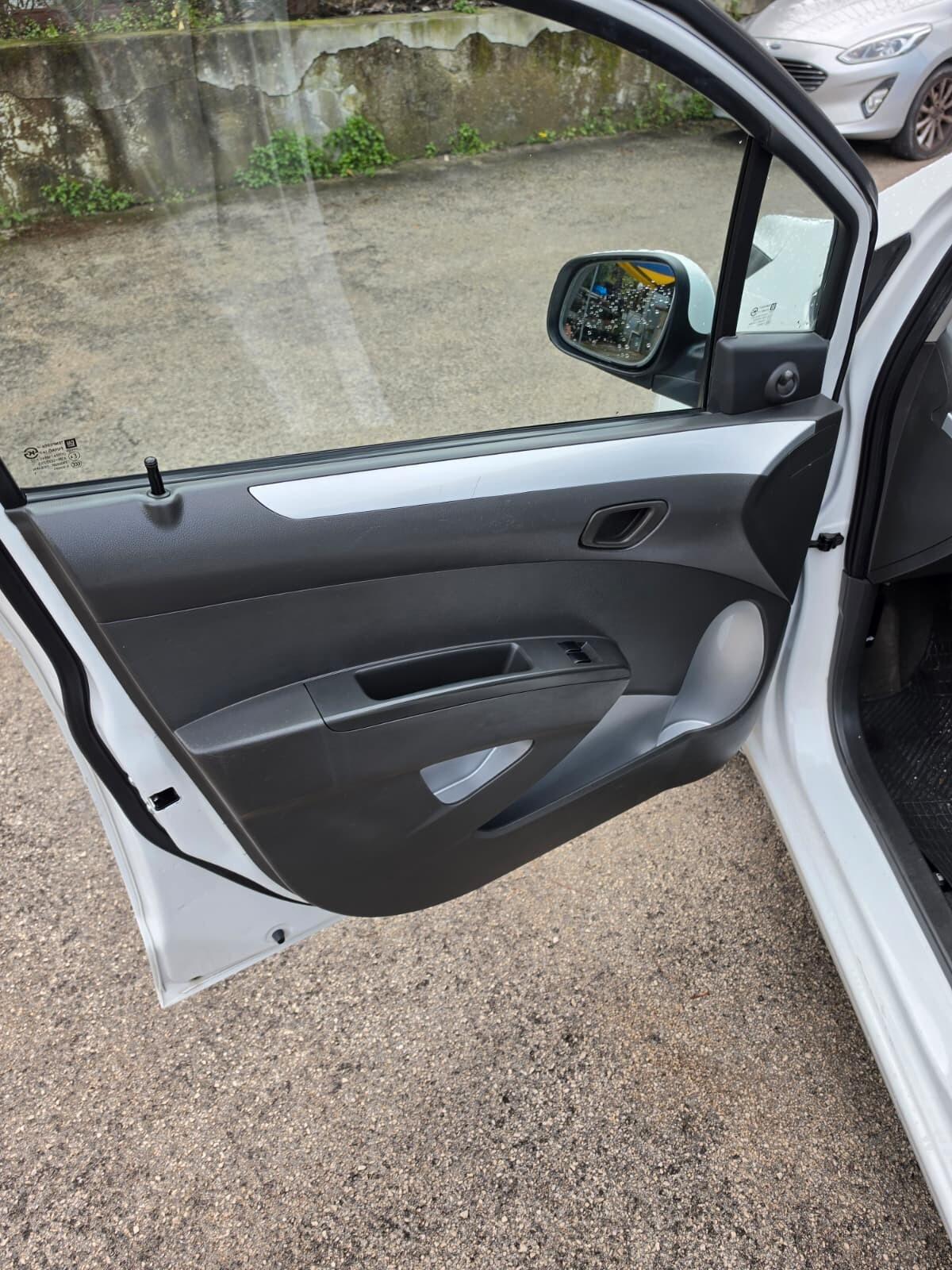 Chevrolet Spark 1.0 LT GPL