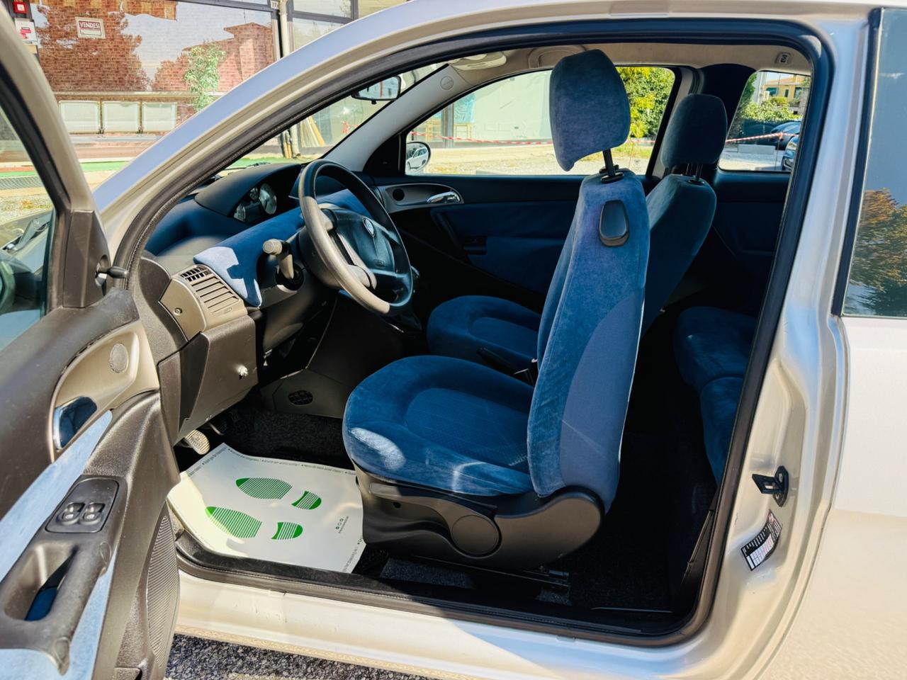 Lancia Ypsilon 1.2 8v Argento