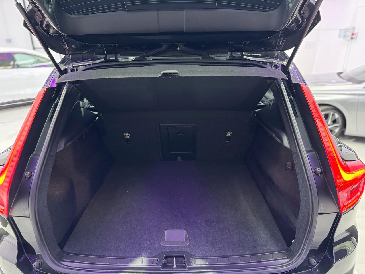 Volvo XC40 D4 AWD Geartronic Momentum