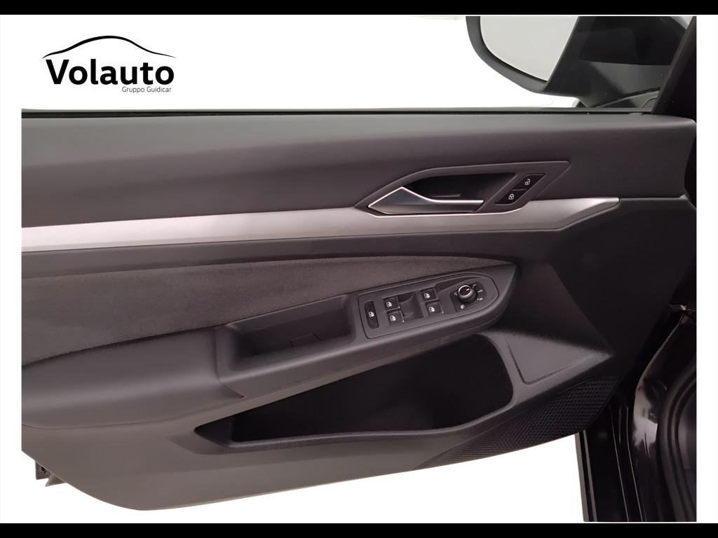 VOLKSWAGEN Golf VIII 2024 - Golf 2.0 tdi Life 115cv