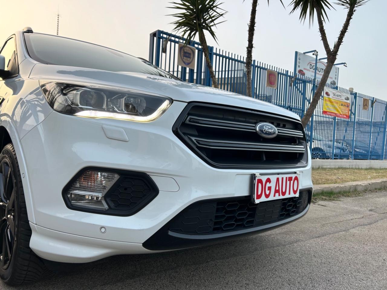 Ford Kuga 1.5 TDCI 120 CV ST-Line 2018 93.000 km