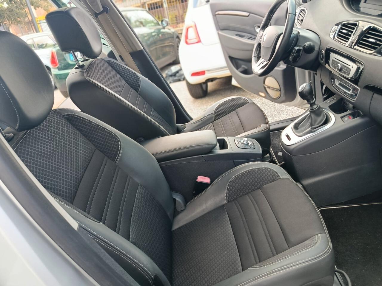 Renault Scenic Scénic XMod dCi 110 CV Start&Stop Energy Bose
