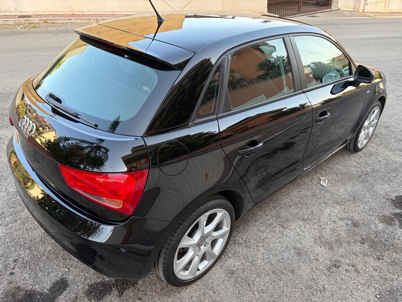 Audi A1 1.2 TFSI Ambition s-line
