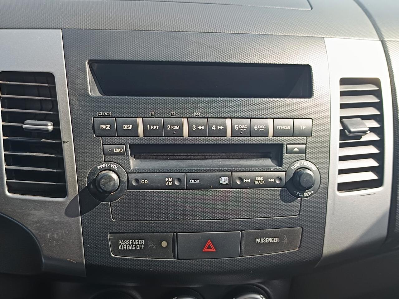 Mitsubishi Outlander 2007 - 2.0 DI-D autocarro Lb automobili