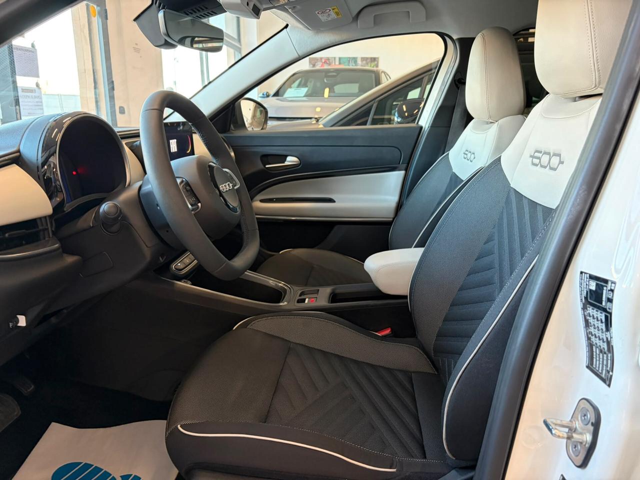 Fiat 600 Hybrid 145 CV DCT MHEV La Prima