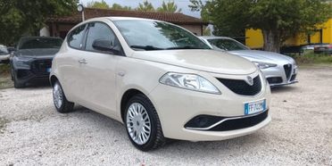 LANCIA Ypsilon 1.2 69 CV 5 porte GPL Ecochic Gold NEOPATENTATI