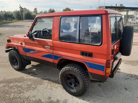 Toyota Land Cruiser BJ 70 STORICA