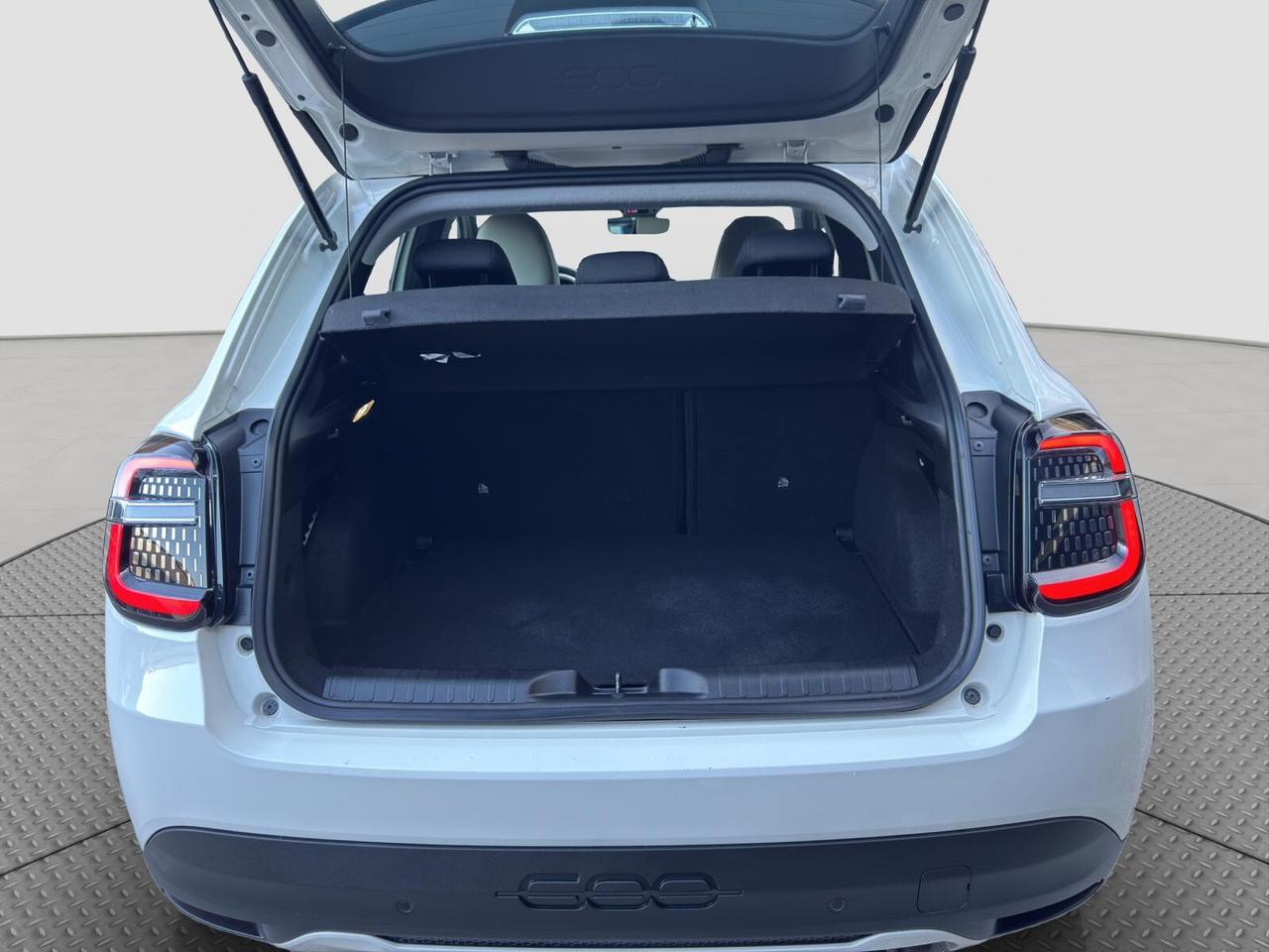 Fiat 600 1.2 hybrid 145cv La Prima automatica 2025