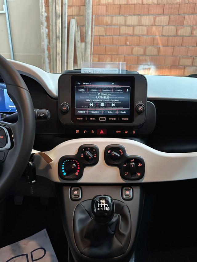 FIAT Panda New Panda 1.0 FireFly S&S Hybrid Pandina