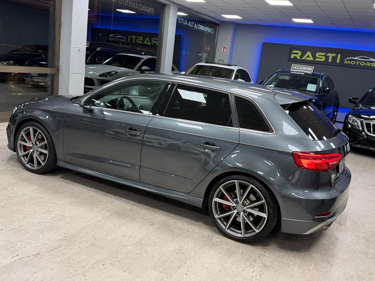 Audi S3 SPB 2.0 TFSI quattro S tronic