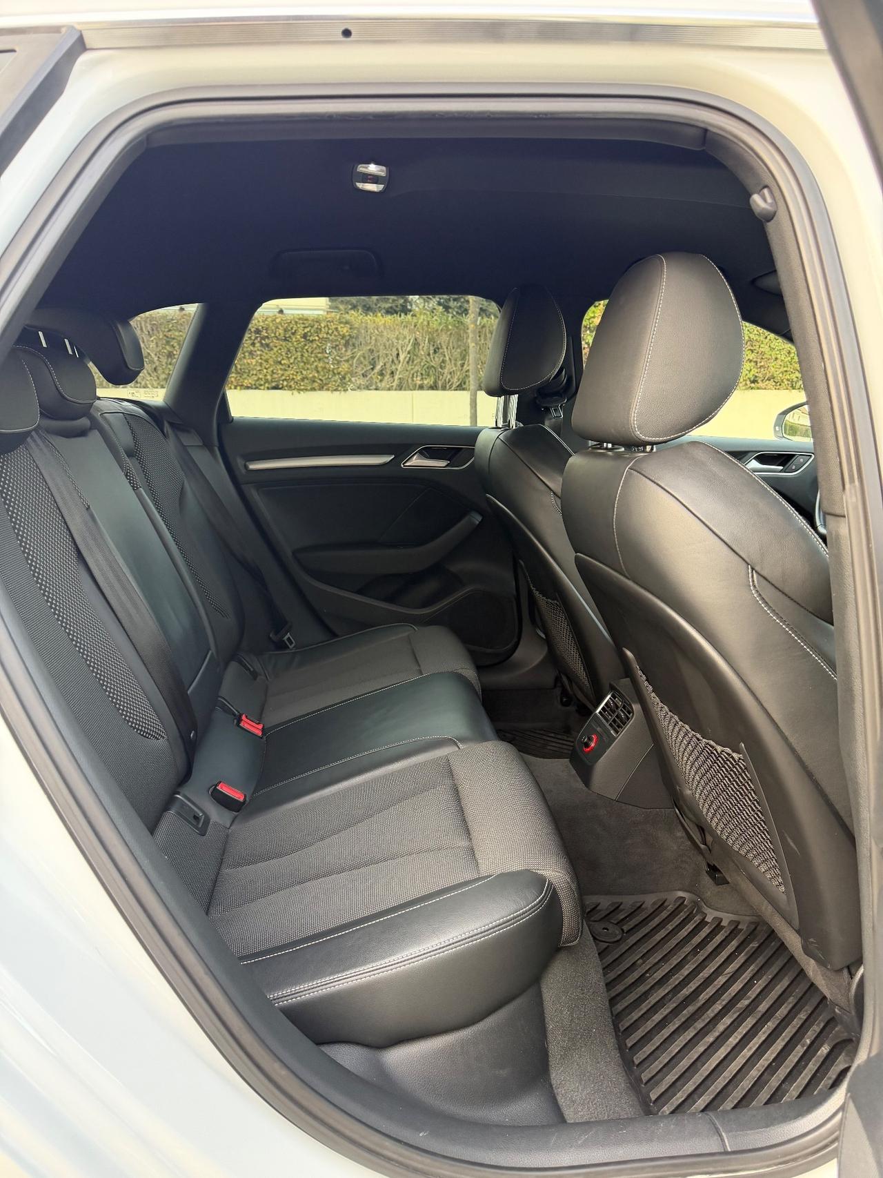 Audi A3 SPB 2.0 TDI 150 CV clean diesel S tronic Ambiente