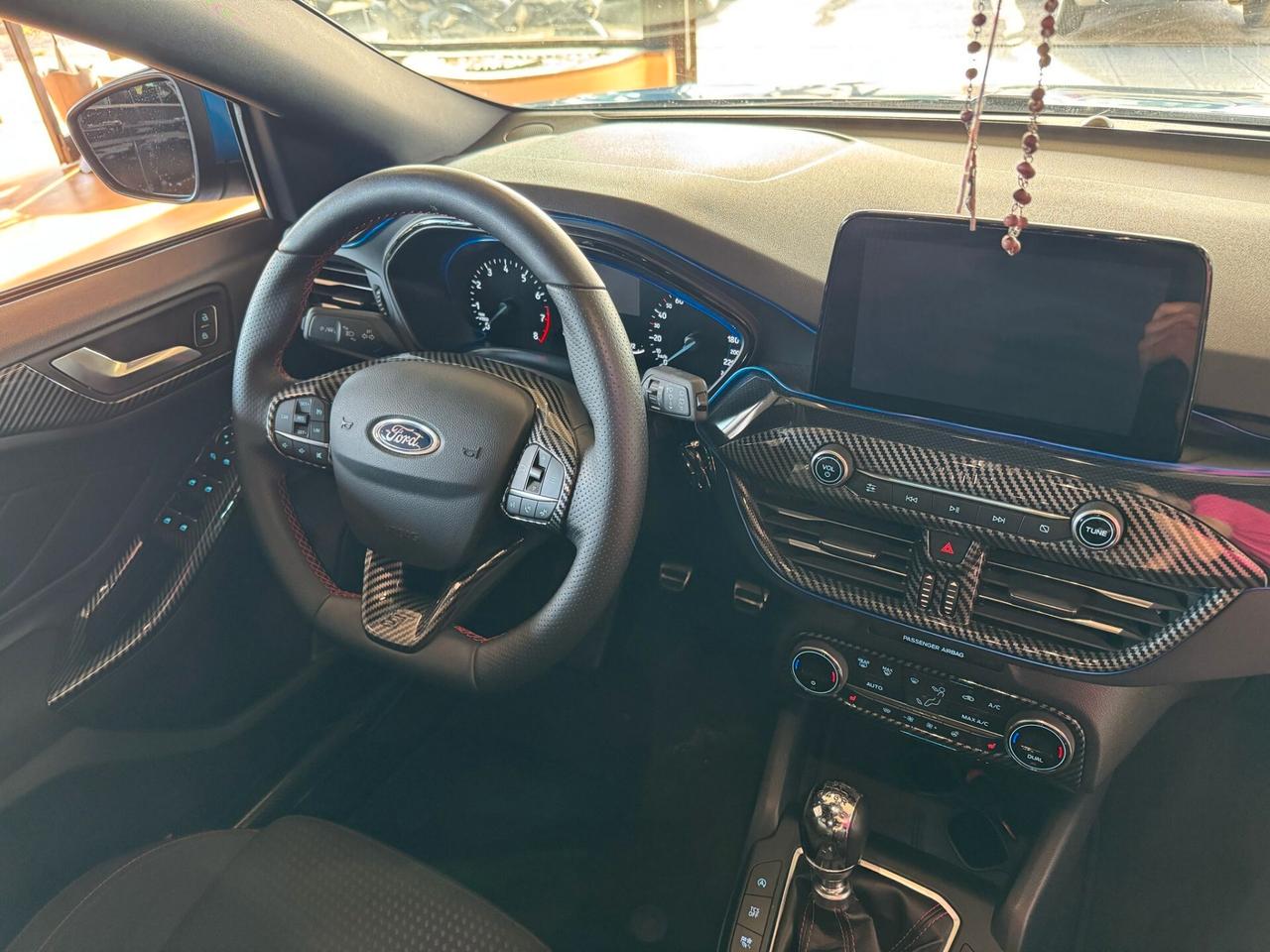 Ford Focus 1.0 EcoBoost Hybrid ST-Line