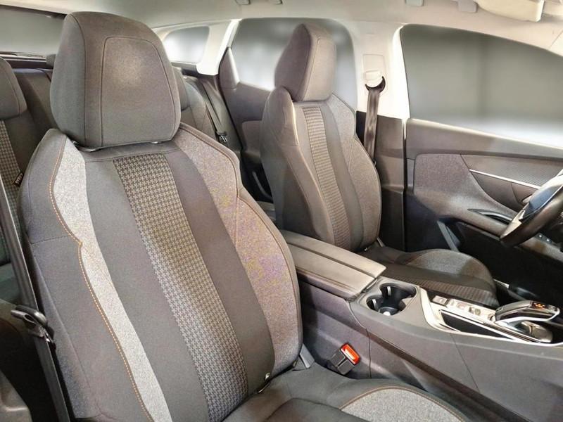 PEUGEOT 3008 BlueHDI 130 EAT8 S/S Business