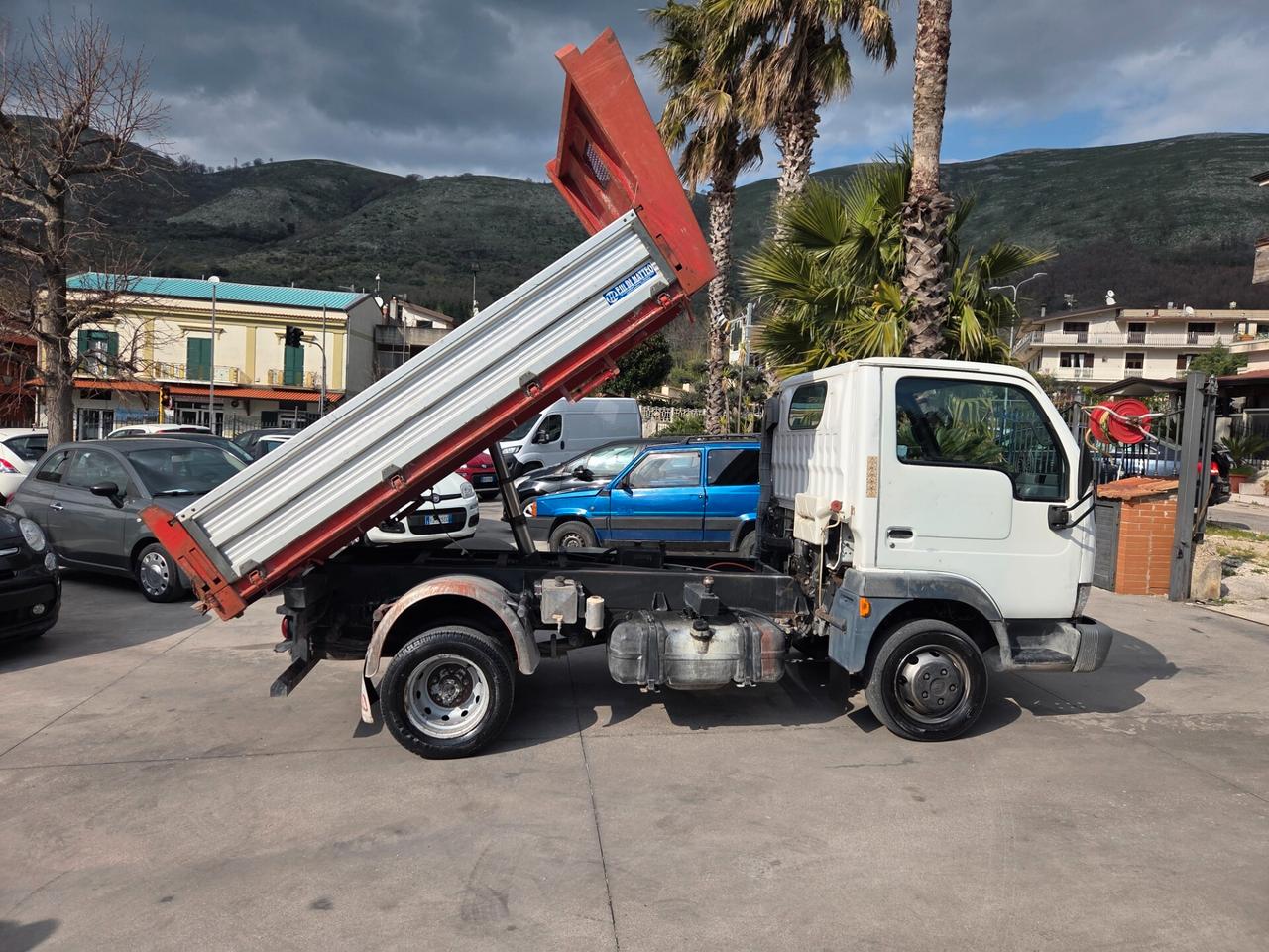 Nissan Cabstar 35.13 3.0 Tdi - 2006 RIBALTABILE TRILATERALE