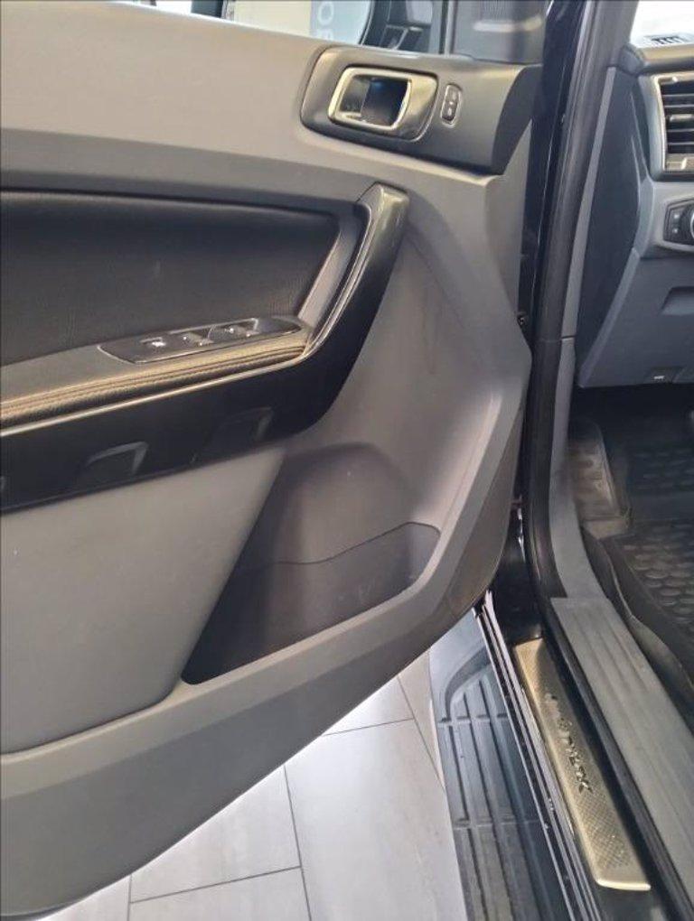 FORD Ranger 2.2 tdci double cab Wildtrak 160cv del 2018