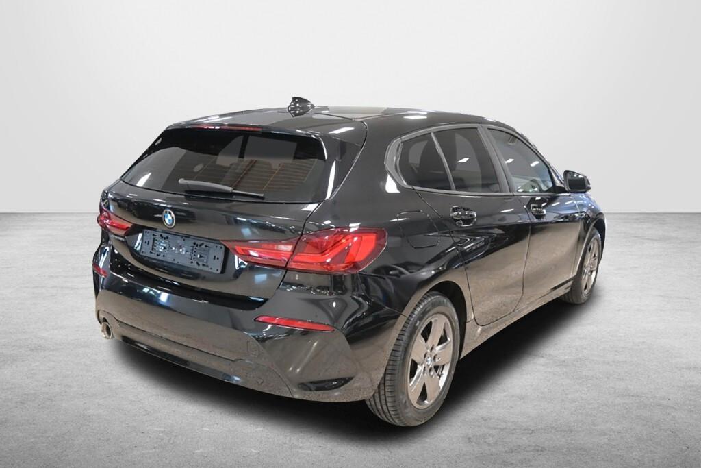 BMW 116D 115CV 6M. BUSINESS ADVANTAGE ( FARI LED - BMW DIGITAL COCKPIT - CRUISE - NAVI - MIRROR - PDC )