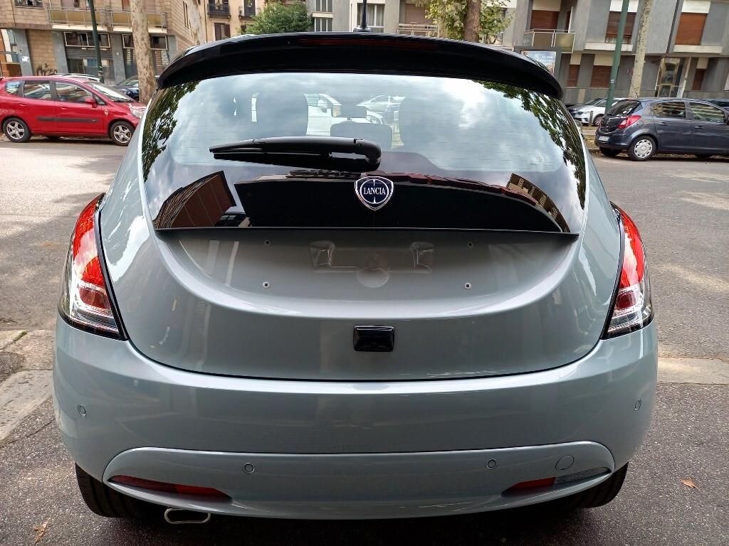 Lancia Ypsilon 1.0 FireFly 5 porte S&S Hybrid Ecochic Gold