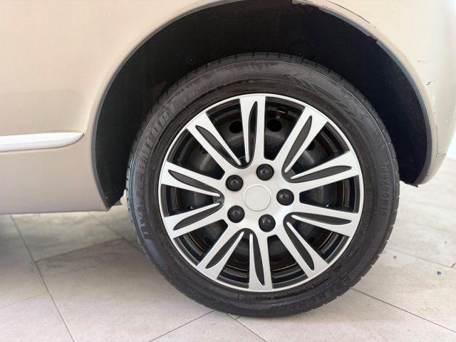 LANCIA Ypsilon 1.2 69 CV Argento