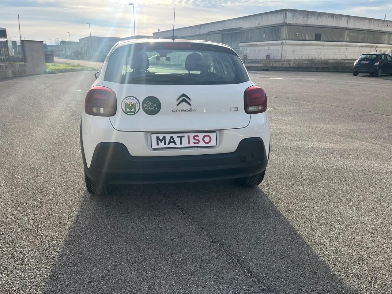 Citroen C3 BlueHDi Shine abbinata a Carrattrezzi