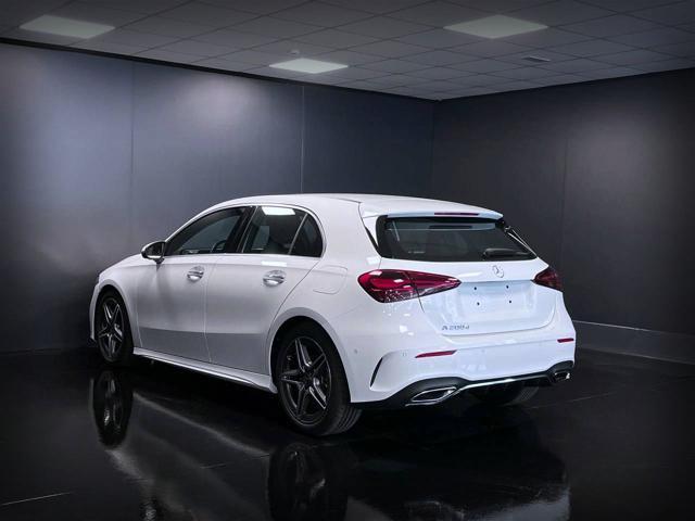 MERCEDES-BENZ A 200 d Automatic 5p. AMG Line Premium