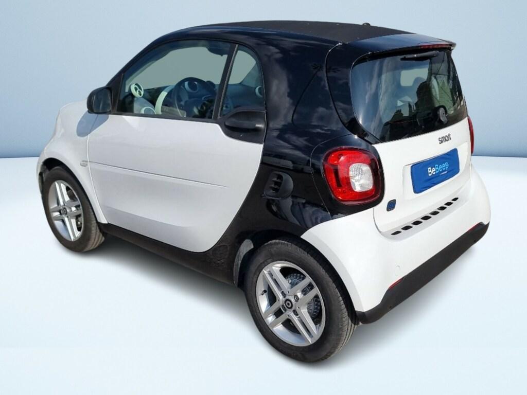 Smart fortwo EQ Pure