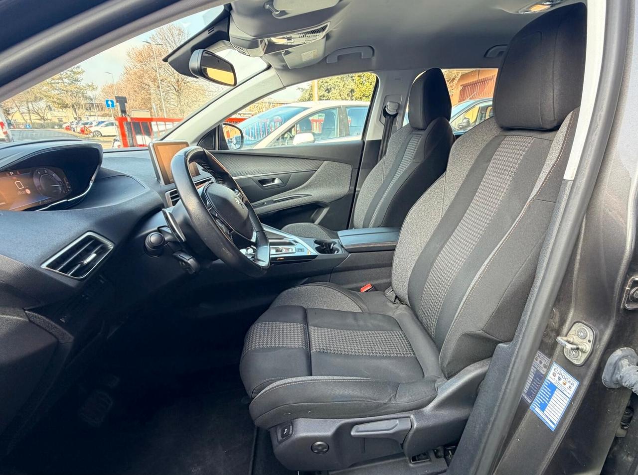 Peugeot 5008 BlueHDi 130 S&S EAT8 Allure