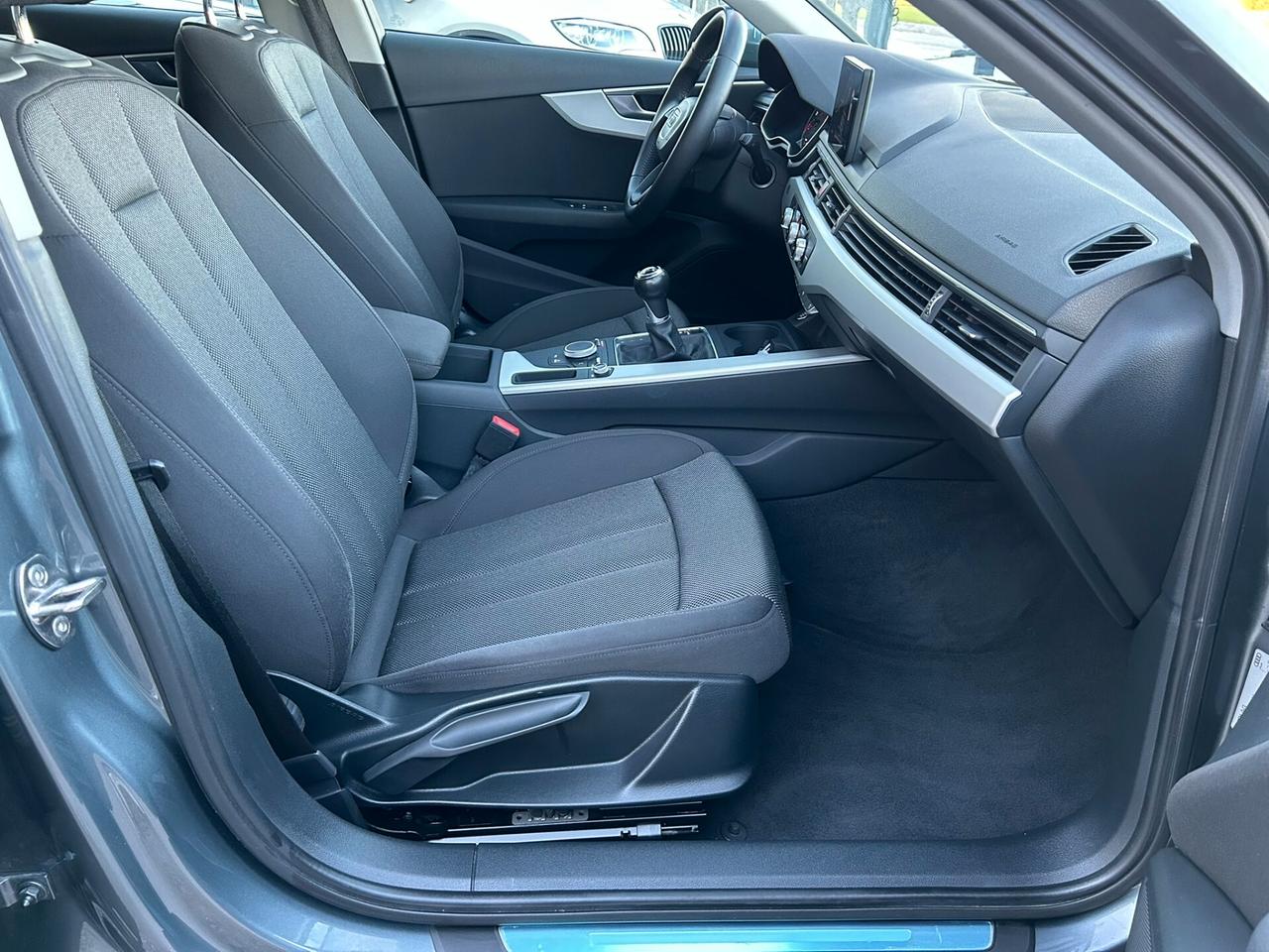 AUDI A4 AVANT 2.0 TDI 150CV Business - MANUALE