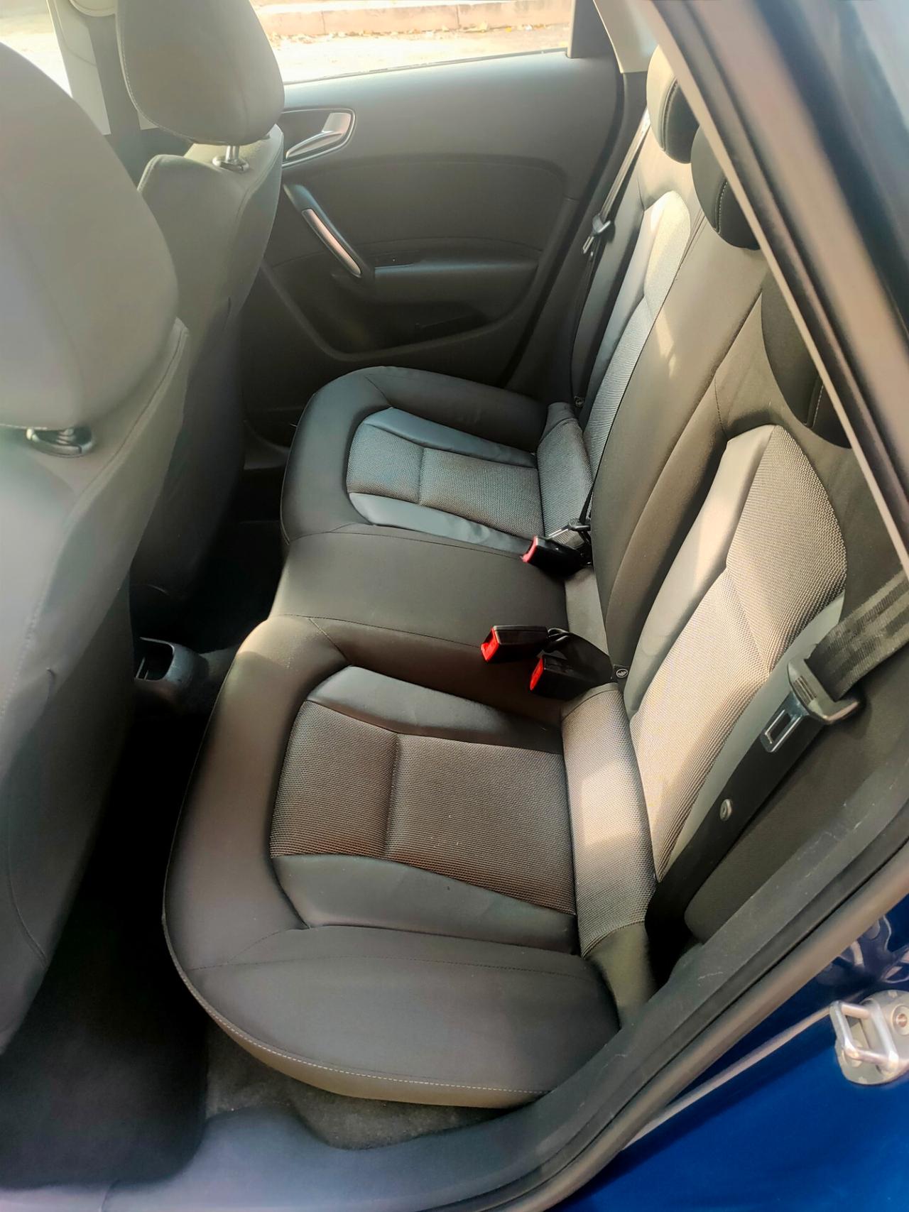 Audi A1 1.6 TDI S tronic Admired Sport