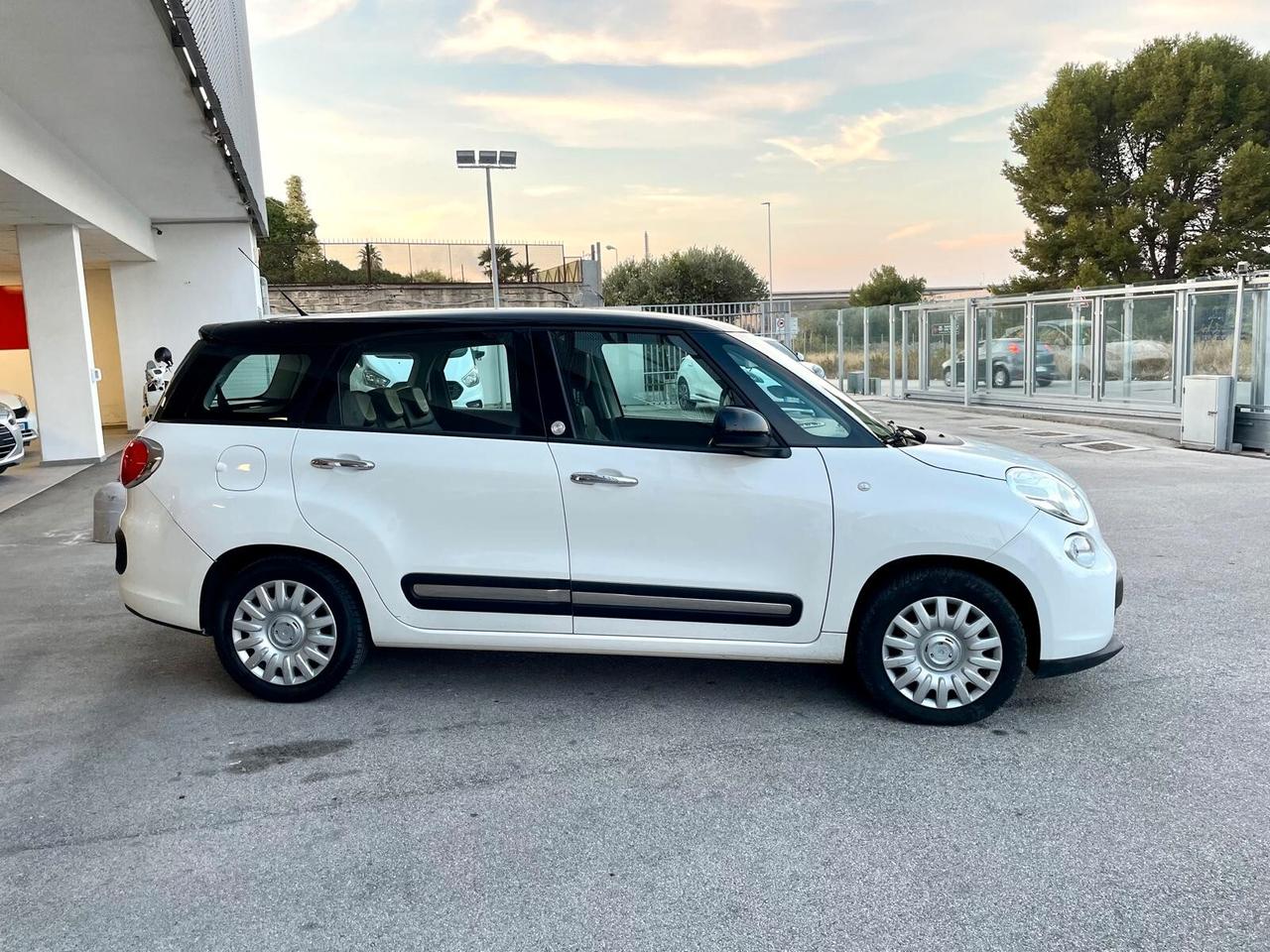 Fiat 500L Living 1.6 MJT 105cv Pop Star