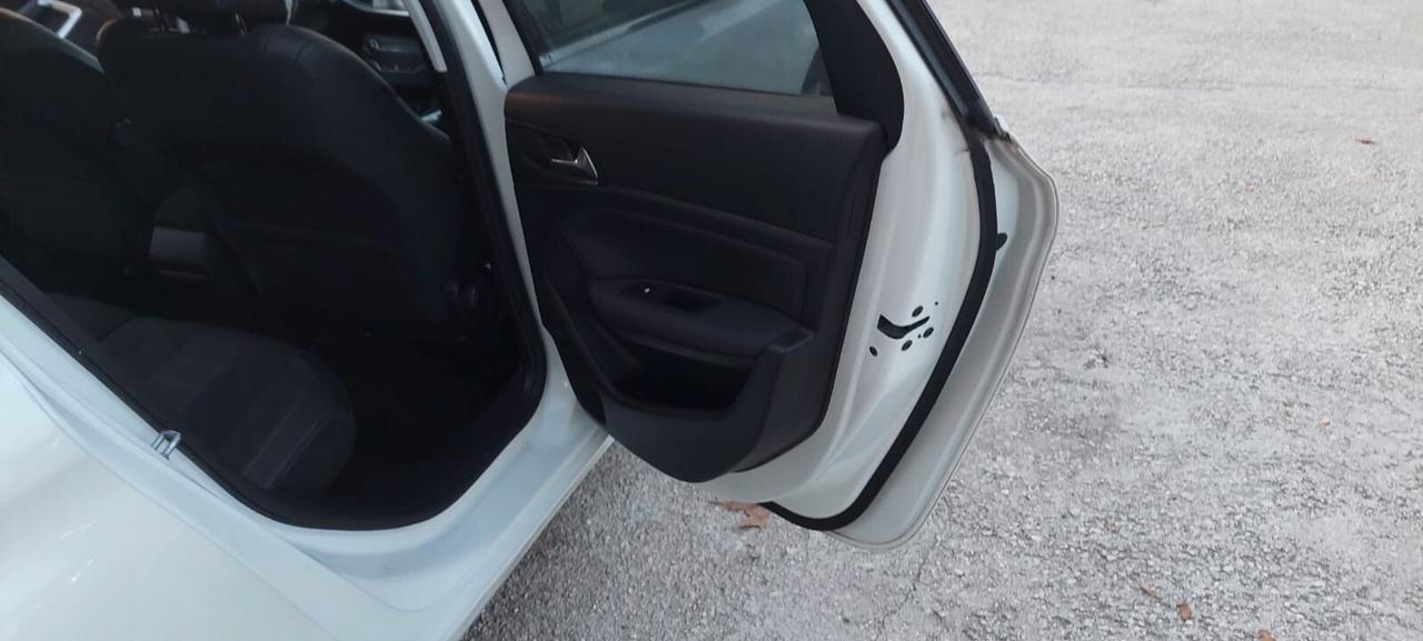 Peugeot 308 BlueHDi 130 S&S SW Allure