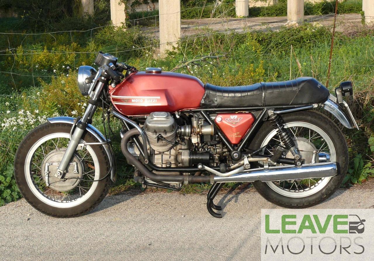 Moto Guzzi V7 SPORT (M1225)