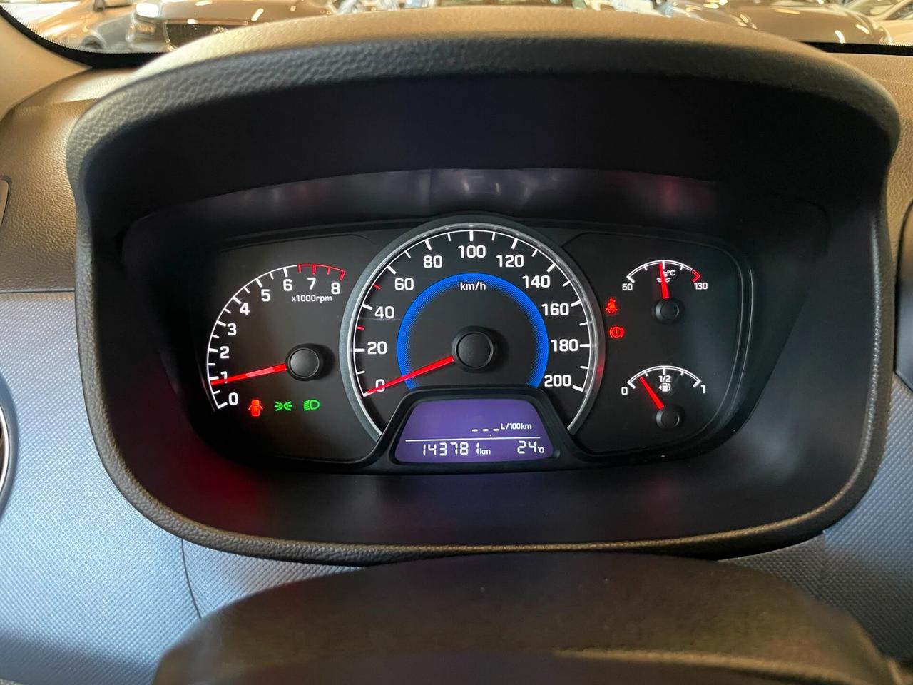 Hyundai i10 1.0 MPI Sound Edition