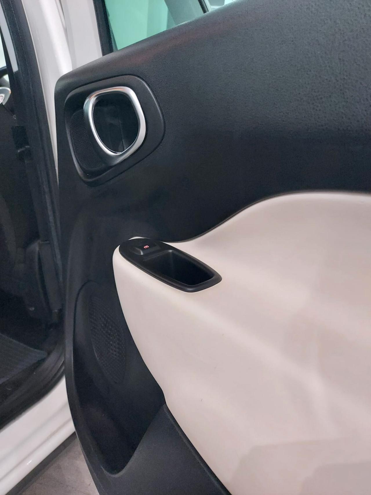 Fiat 500L 1.6 Multijet 105 CV Trekking BI-COLOR