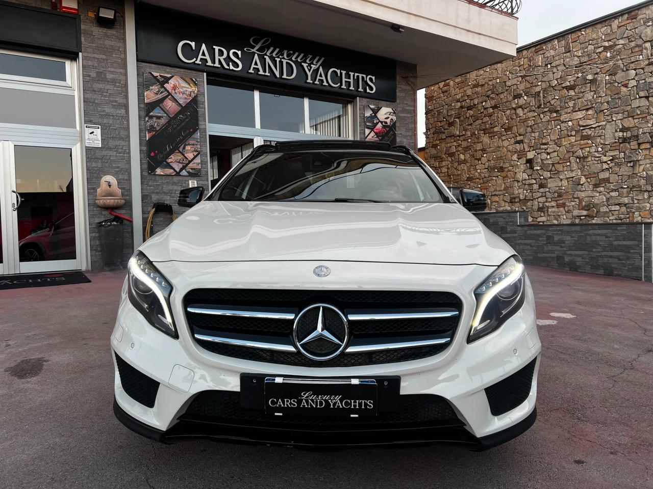 M-Benz GLA 220 CDI 4Matic Premium- AMG-TETTO- FULL