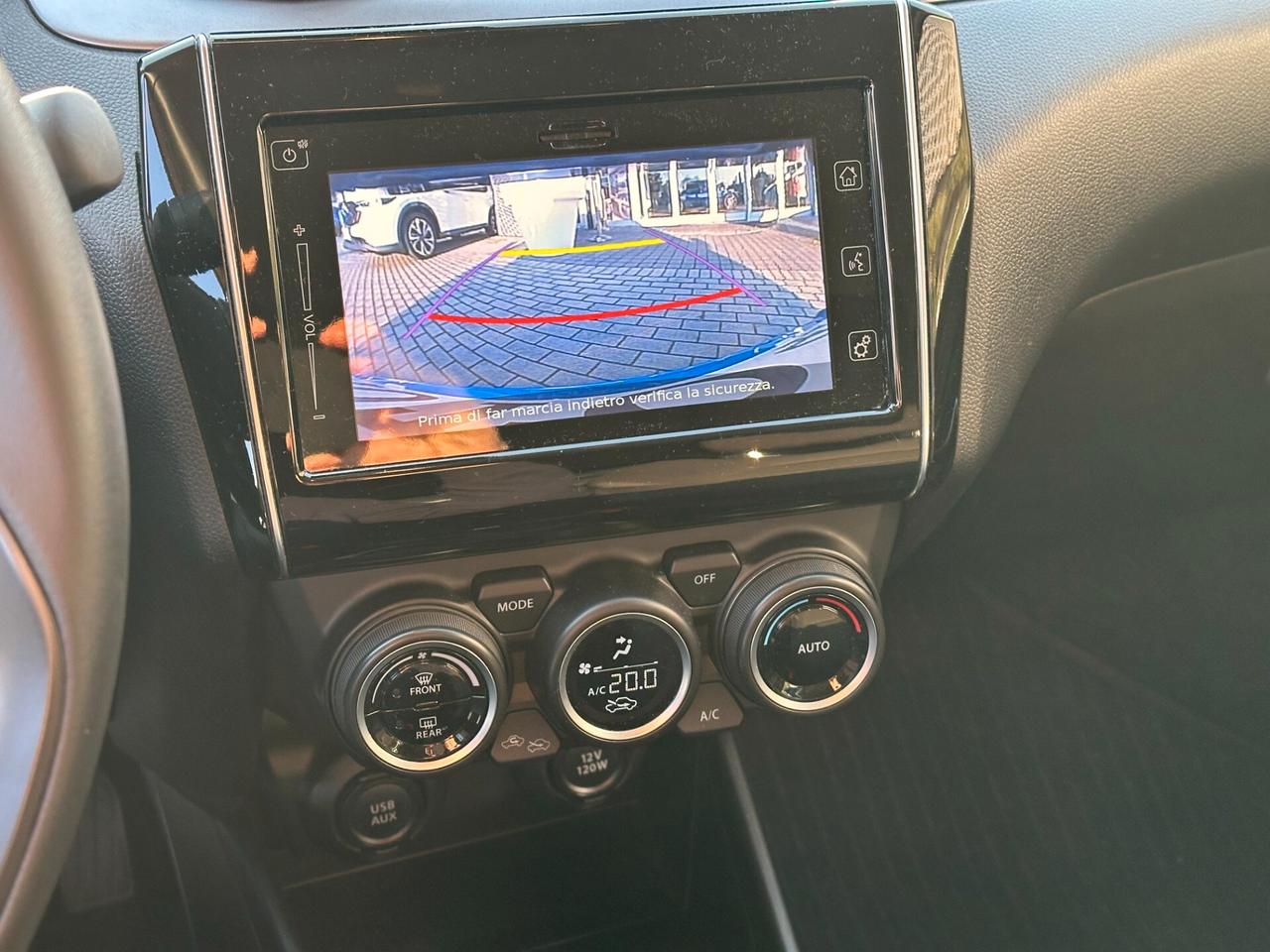 Suzuki Swift 1.2 Hybrid Top